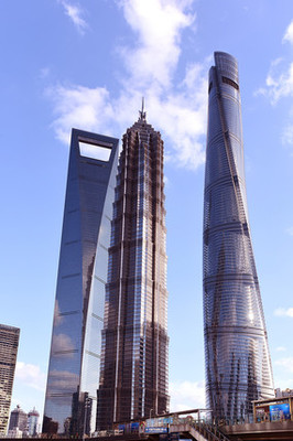 上海陆家嘴的三大高层建筑